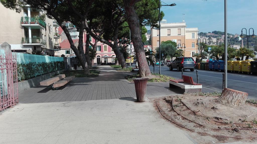Case Vacanze Borgo Marina Imperia Exteriér fotografie